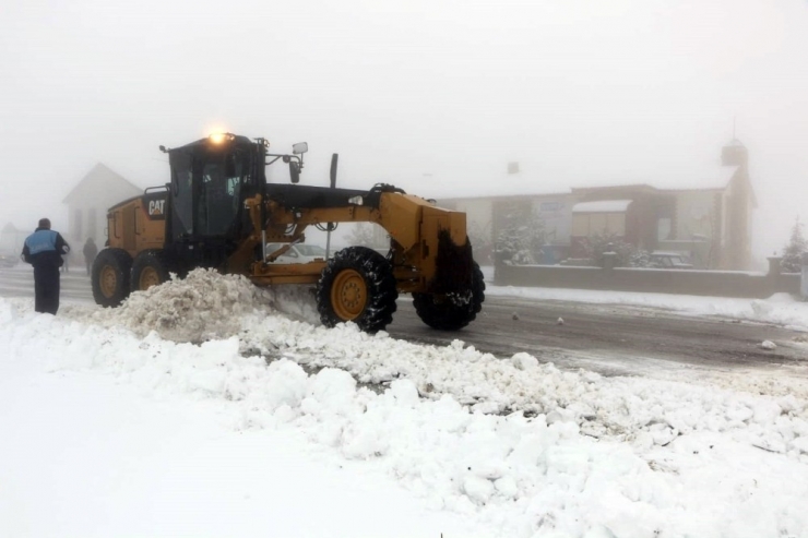 Elazığ’da Karla Mücadele Ekipleri Hazır Hale Getirildi