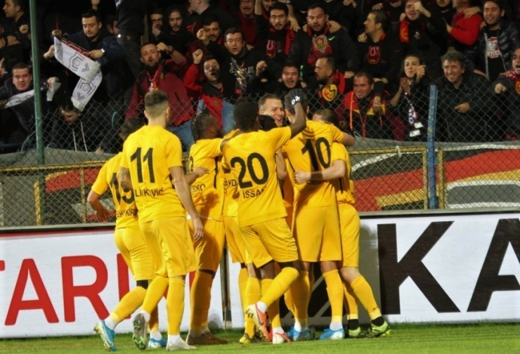 Eskişehirspor Yükselişe Geçti