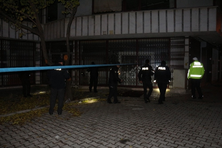 Konya’da Bıçaklı Kavga: 1 Yaralı