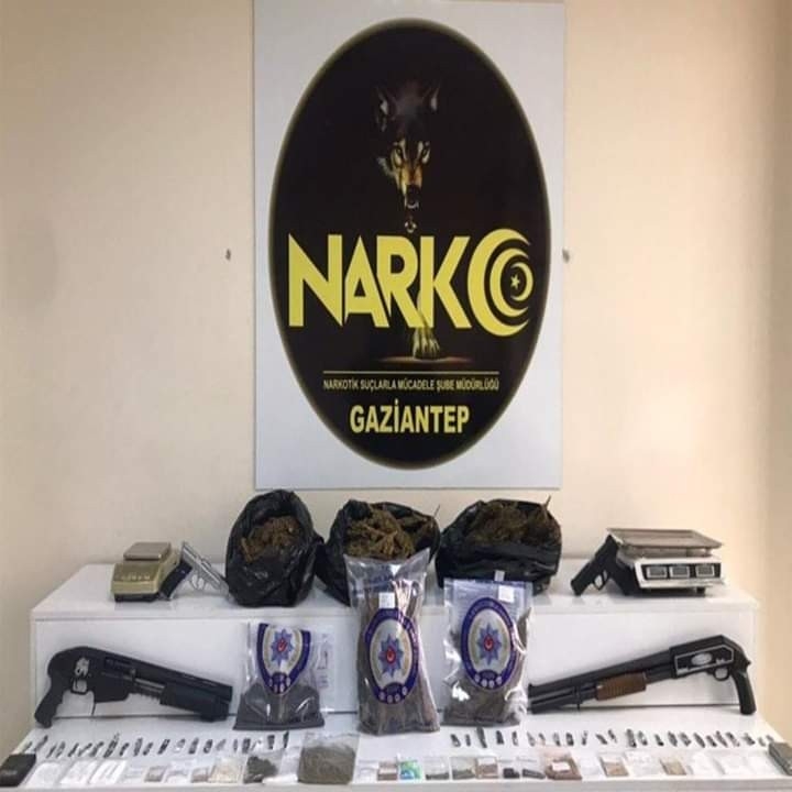 Narkotik Ekipleri Ülke Genelinde 499 Şüpheliyi Yakaladı