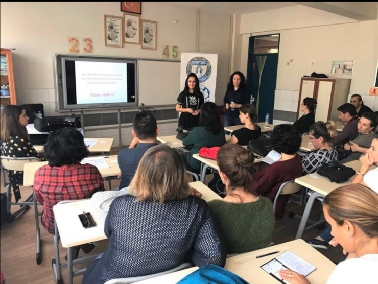 Yeşim’den Annelere Eğitim