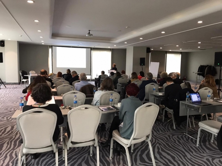 Prof. Dr. Dağlı: "Elektronik Sigarının Girmesini Engellemek, Girdikten Sonra Zararlarını Engellemeden Daha Önemli"