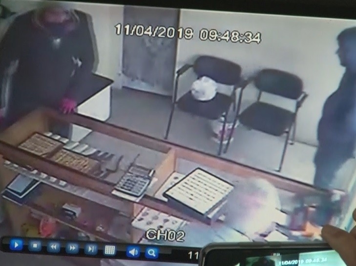 1,2 Milyon Liralık Soygun...ormana Gömmüşlerdi...altınları Geri Verdiler Tahliye Edildiler