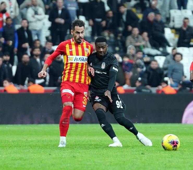 Süper Lig: Beşiktaş: 4 - İ.m. Kayserispor: 1 (Maç Sonucu)