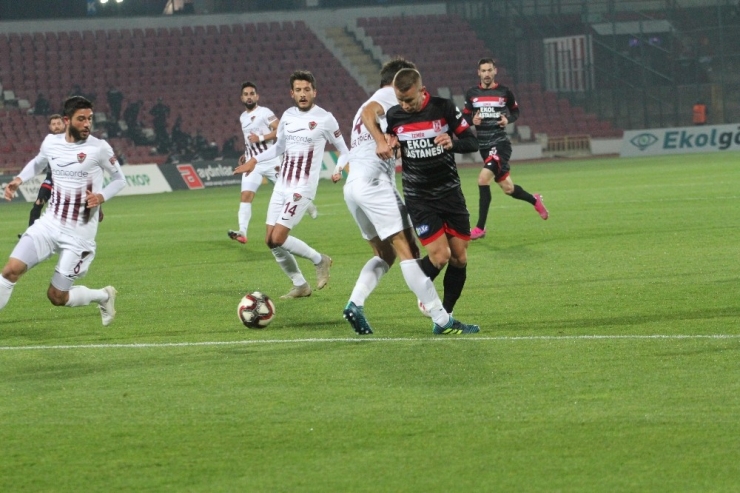 Tff 1. Lig: Balıkesirspor: 0 - Hatayspor: 0 (İlk Yarı Sonucu)
