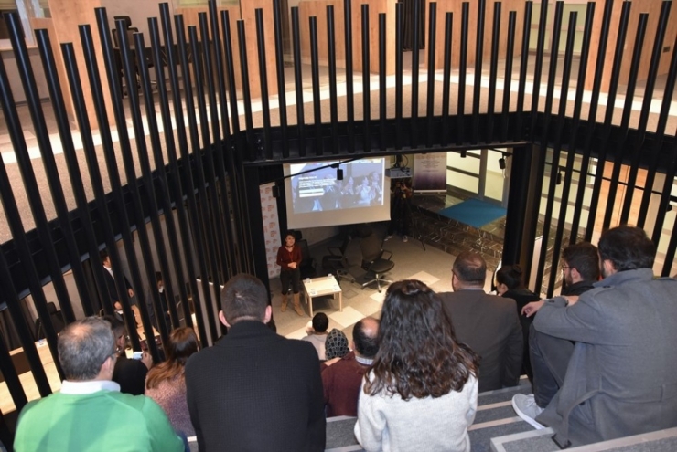 Bu Programda Girişimci Öğrencilere İş Var