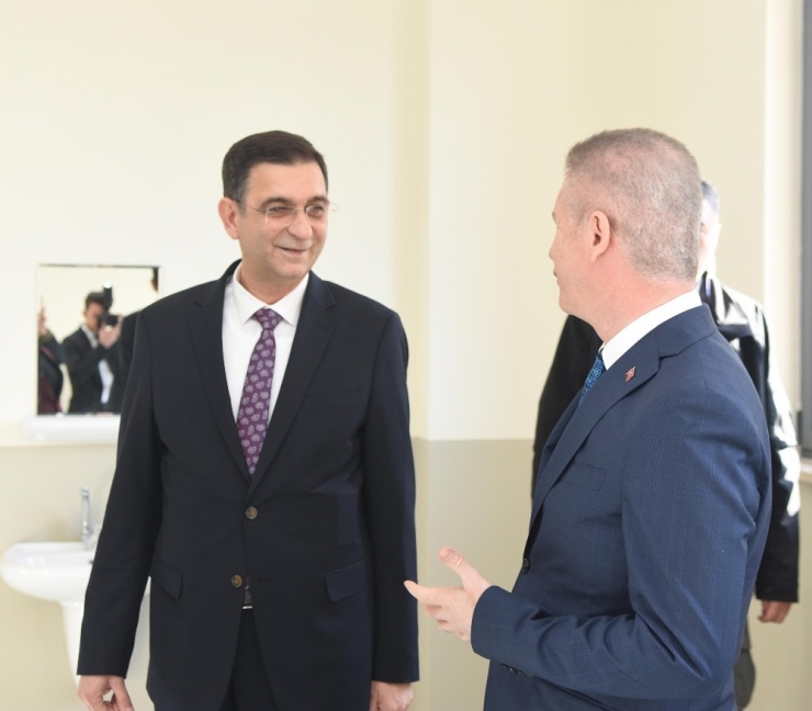 Vali Davut Gül’den Kagidem’e Tam Puan