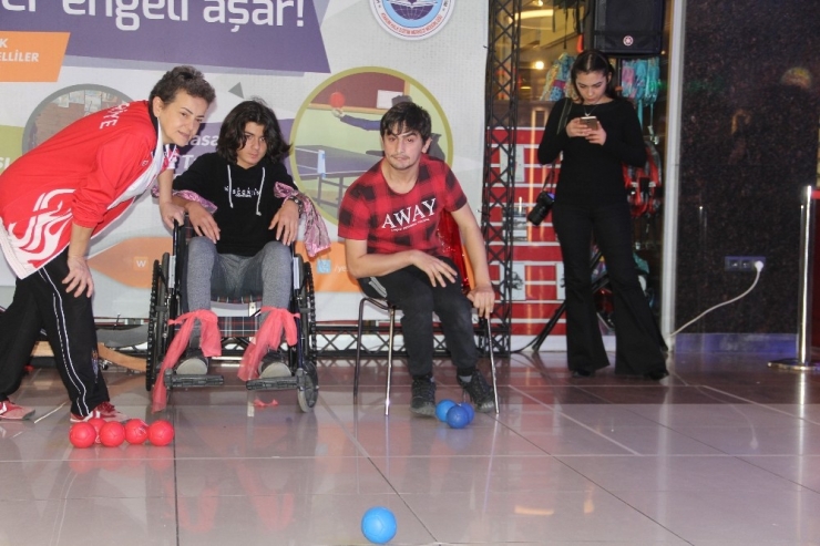 Engelli Oyuncular Farkındalık Oluşturdu