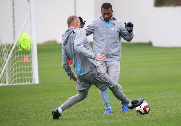 Trabzonspor’da Sturridge Takımla Birlikte Çalıştı