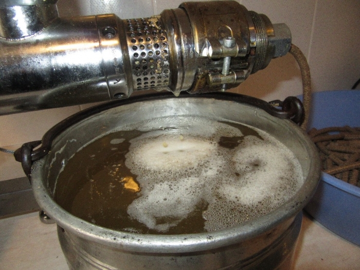 Yurt Dışından Gelip Memleketinde Haşhaş Yağı Üretmeye Başladı