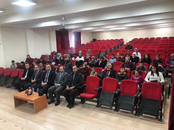 Altıntaş’ta Engelli Öğrenciler İçin Sinema Etkinliği