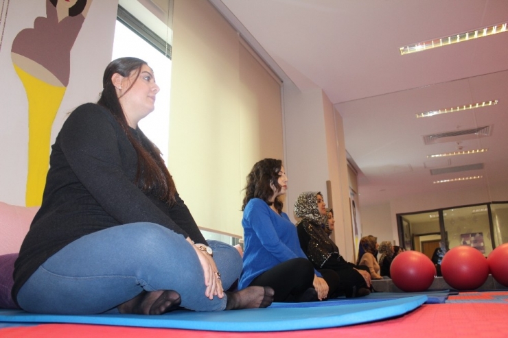 Gebe Okuluyla Doğuma Hazırlanıyorlar, Anne Oteli İle Bebeklerinden Uzak Kalmıyorlar