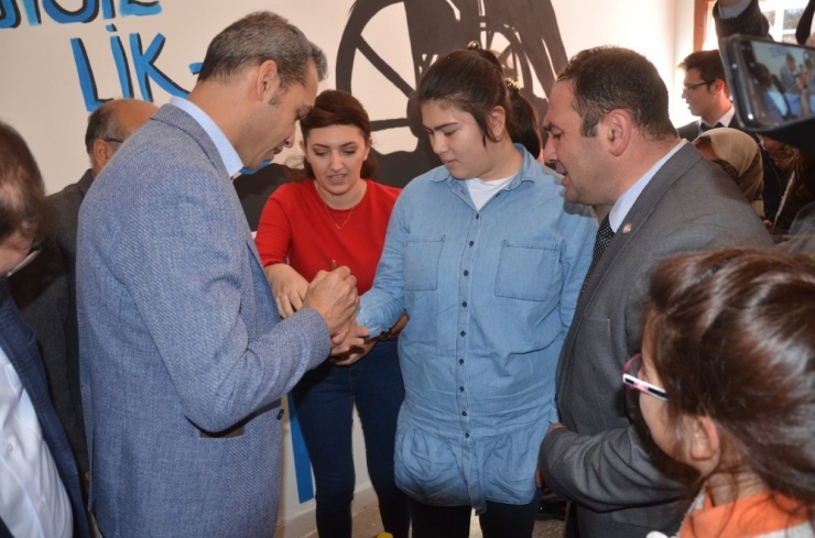 Emet Sakatlar Derneği Farkındalık Etkinliği Düzenledi