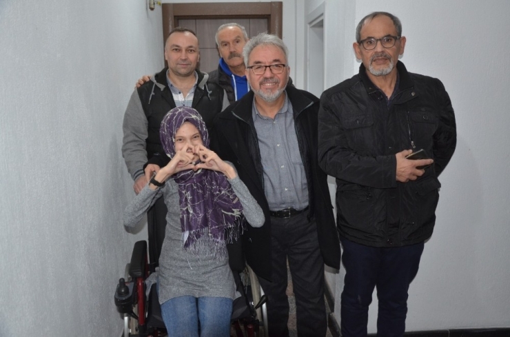 İstediği Akülü Arabasına Engelliler Günü’nde Kavuştu