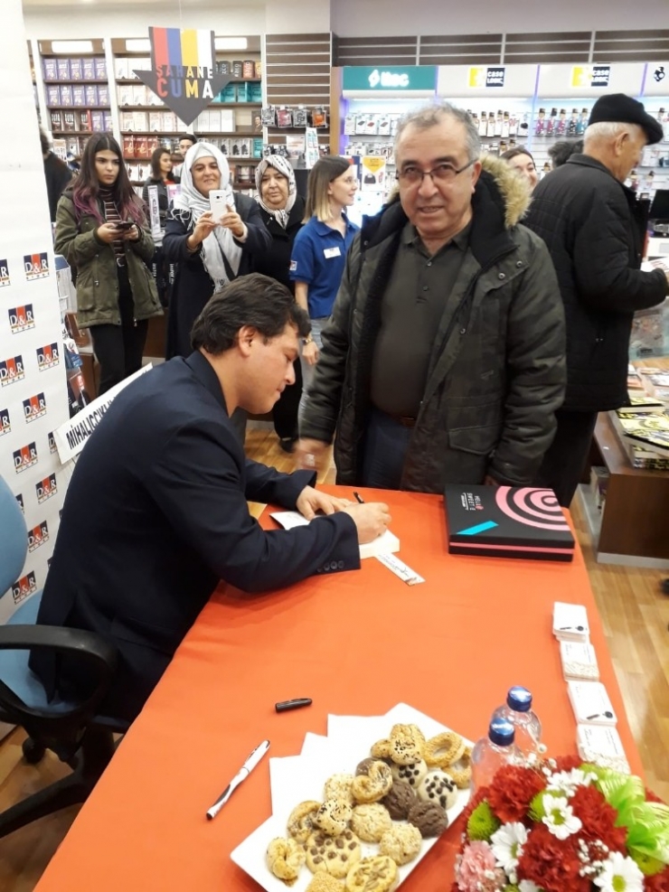 Eskişehirli Yazar Arif Demirgöz’ün İkinci Romanı ‘Nadas’ Okuyucuları İle Buluştu