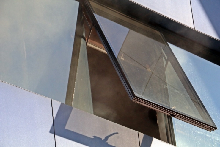 İyi Parti Antalya İl Başkanlığında Korkutan Yangın