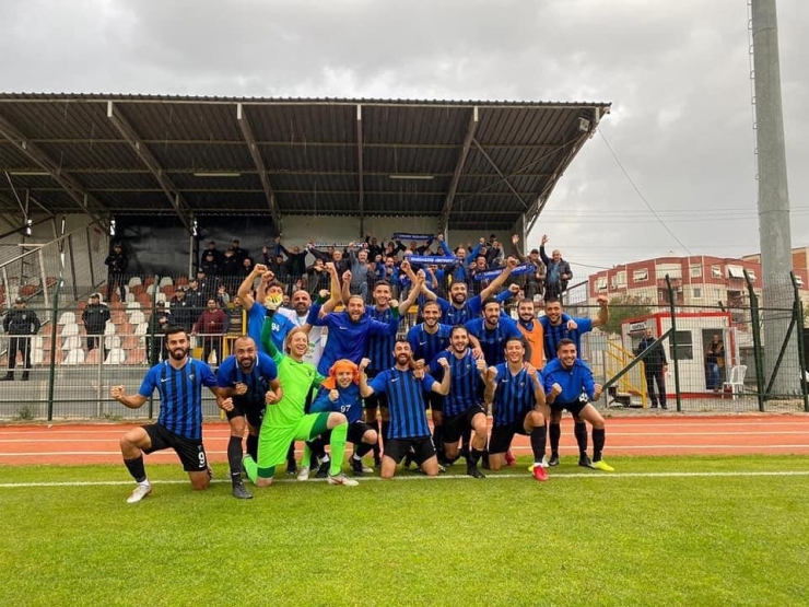 Karacabey Belediyespor Tüm Branşlarda Dolu Dizgin