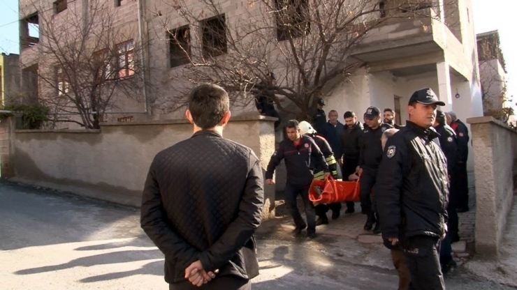 Kayseri’de Erkek Arkadaşıyla Kaçtığını Söylediği Kızının Gelmesini İsteyen Kadın İntihara Teşebbüs Etti