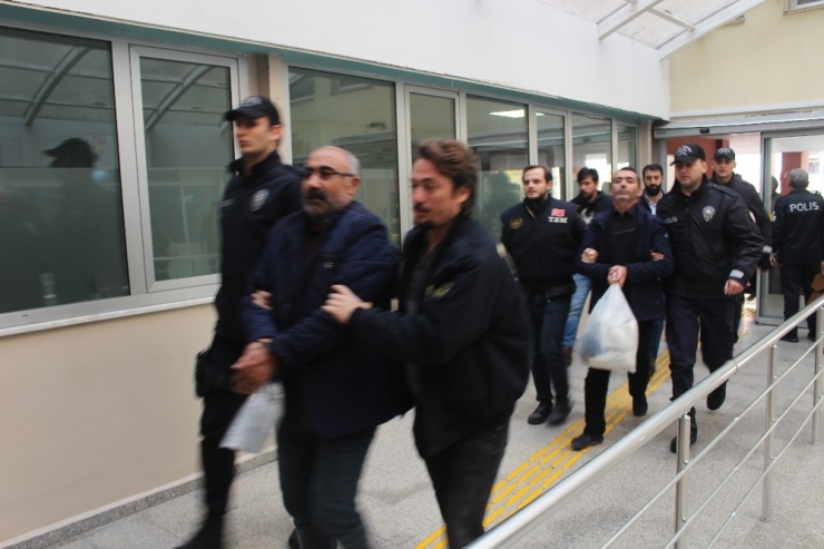 Hdp Kocaeli Eş İl Başkanı Terör Propagandası İddiasıyla Gözaltına Alındı