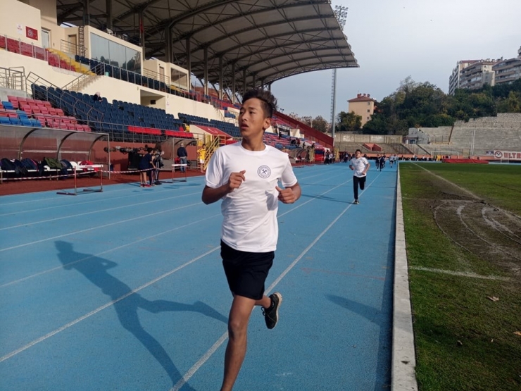 Afgan Uyruklu Öğrencinin Büyük Başarısı