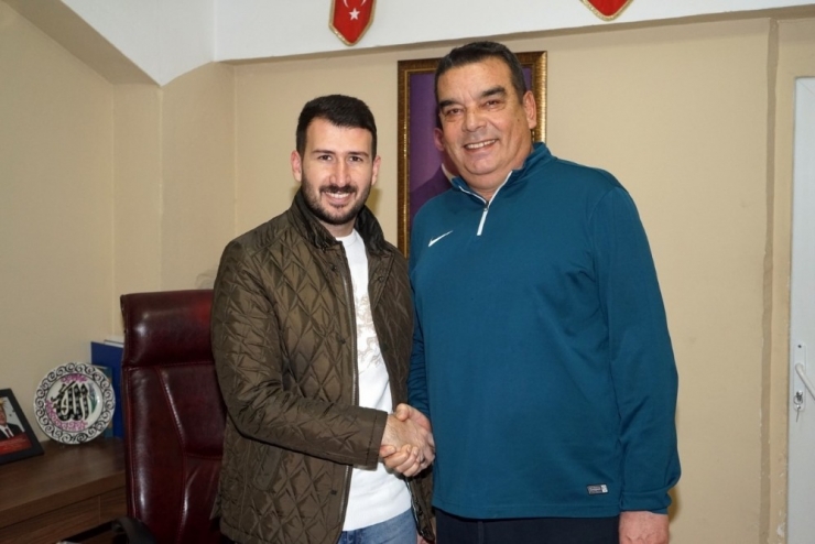 Nevşehir Belediyespor’da Voleybol Mustafa Çakır’a Emanet