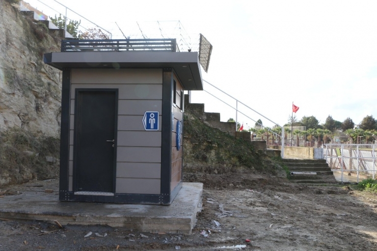 Kuşadası’nda Futbolun Kalbi Özer Türk Stadyumu Düzenleniyor