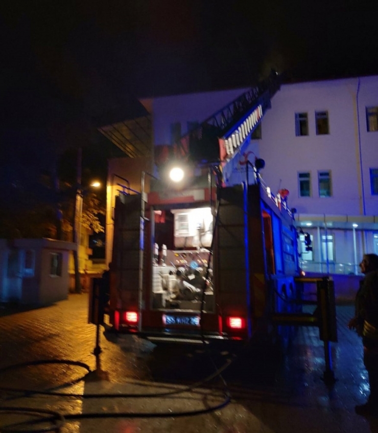 Alaçam Devlet Hastanesinde Yangın Paniği