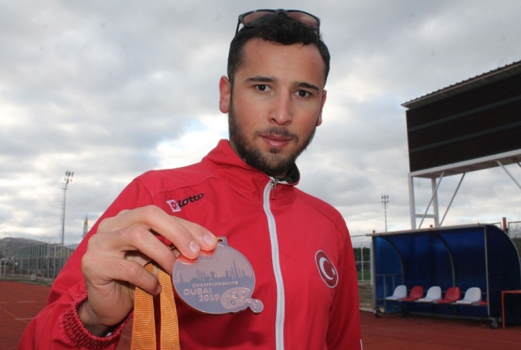 Dünya 3.’sü Engelli Sporcunun Hedefi Dünya Birinciliği