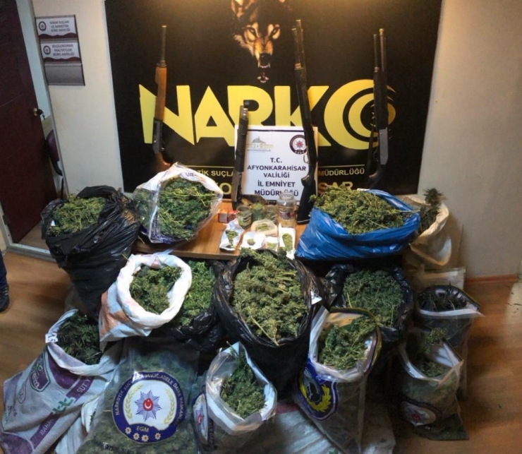 Afyonkarahisar Polisinden Dev Uyuşturucu Operasyonu
