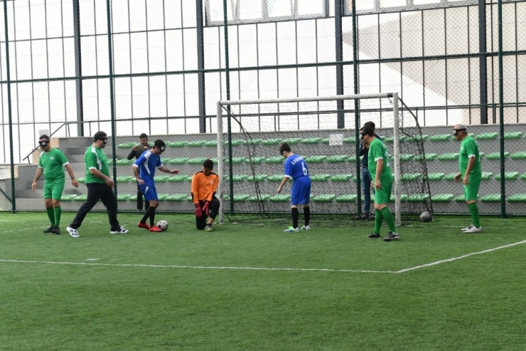 3 Aralık Dünya Engelliler Günü’nde Dostluk Kazandı