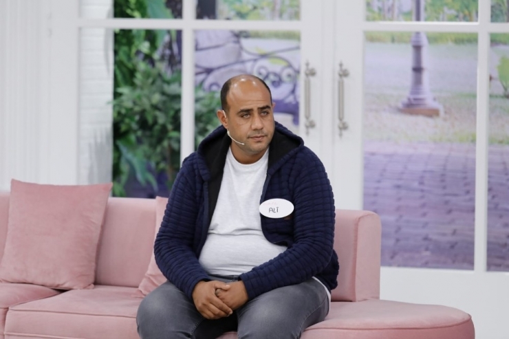 Saplantılı Komşu 5 Aylık Hamile Kadını Kaçırdı