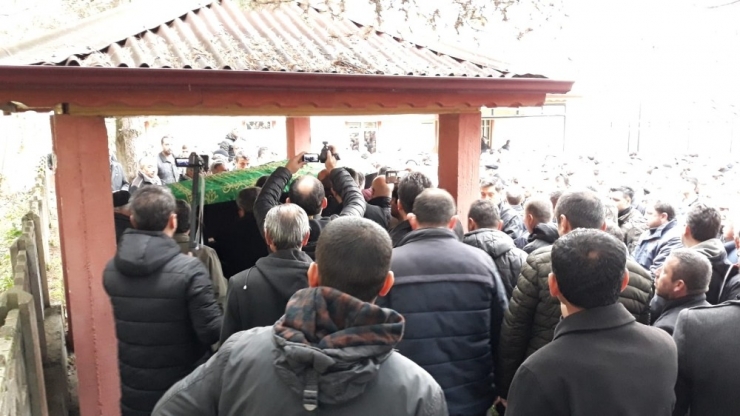 Otomobilin Çarptığı Lise Öğrencisi Defnedildi