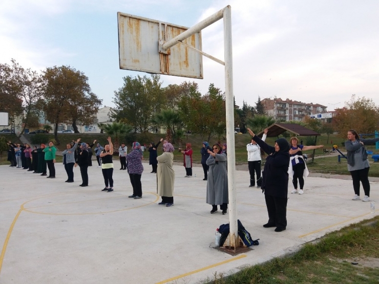 ’Obezite Okulu’nda 4. Dönem Devam Ediyor