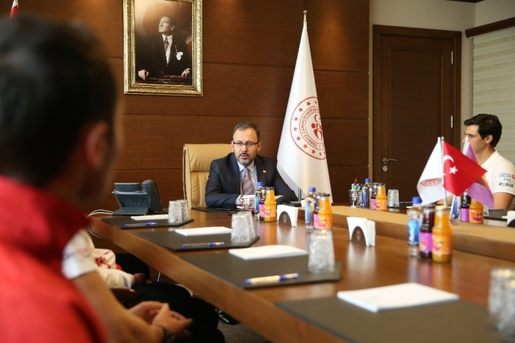 Bakan Kasapoğlu: “Olimpiyatlar Hepimiz İçin Önemli Bir Misyon”