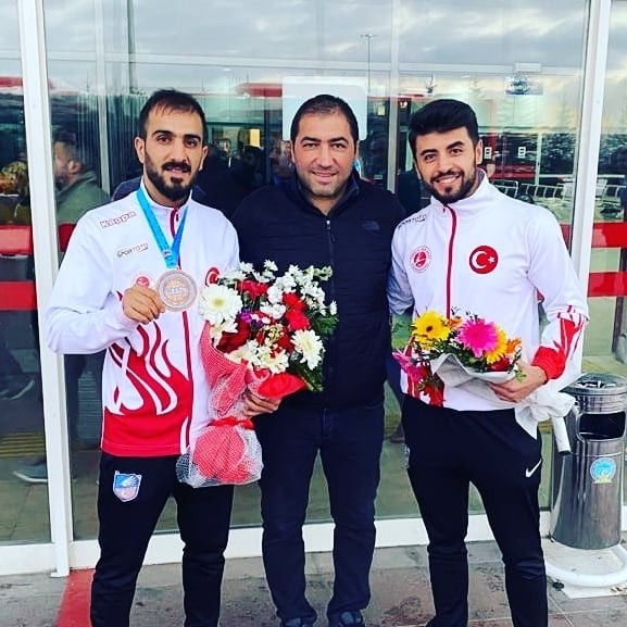 Şampiyon Gibi Karşılandı