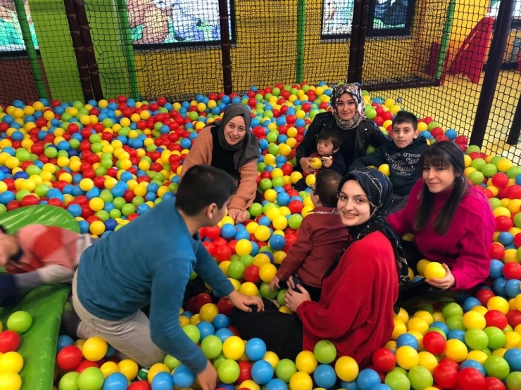 Özel Çocuklar 3 Aralık’ta Doyasıya Eğlendi