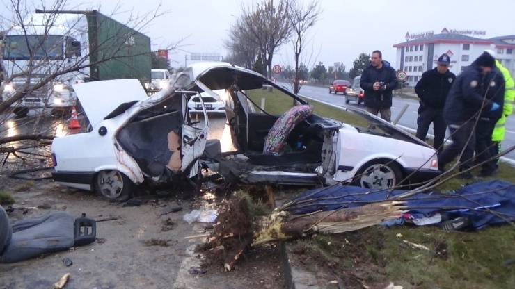 Kütahya’da Feci Kaza: 2 Ölü, 3 Yaralı (2)