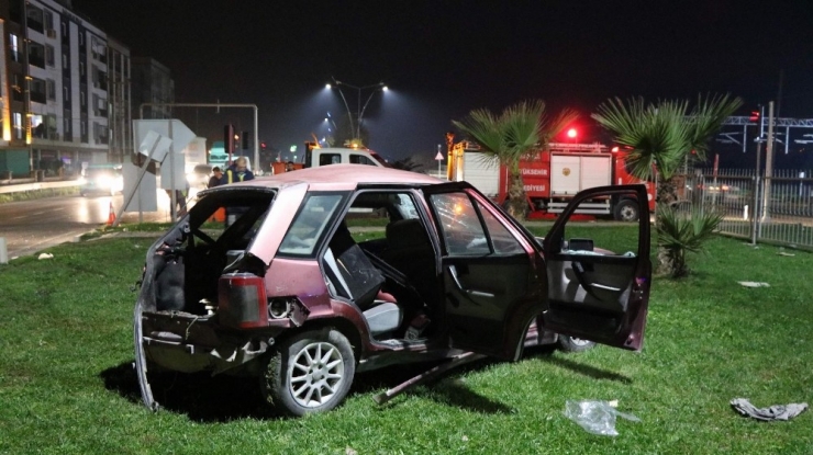 Manisa’da Tır İle Otomobil Çarpıştı: 2 Yaralı