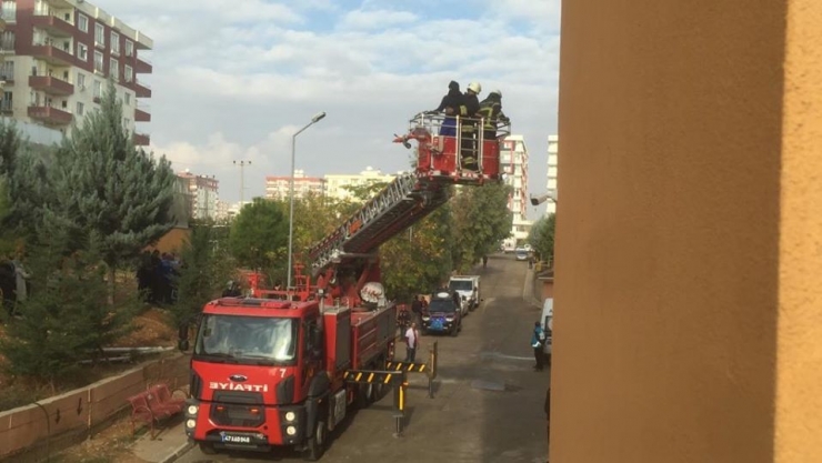 Hastanede Yangın Ve Tahliye Tatbikatı Gerçeği Aratmadı