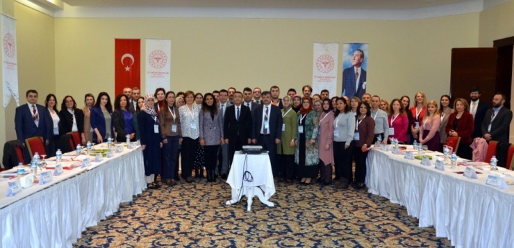 Sağlıkçılar Halk Sağlığı Eğitimi İçin Eskişehir’de Buluştu.