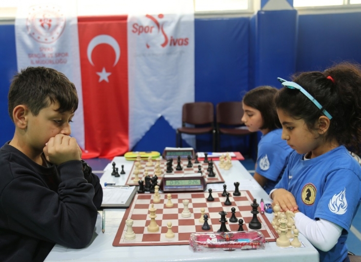 “Küçükler Satranç Sivas İl Birinciliği” Sona Erdi