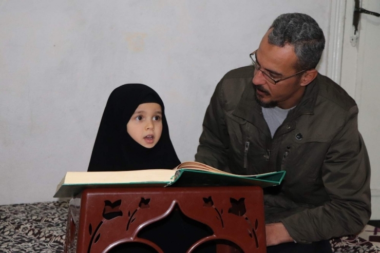 2 Yaşında Kur’an Okudu, 4 Buçuk Yaşında Hafız Oldu