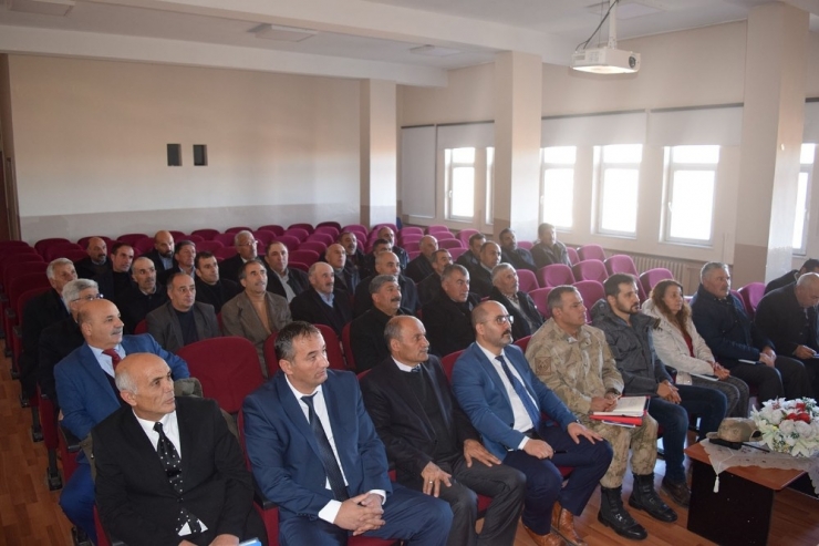 Susuz’da “Muhtarlar Ve Halk Günü” Toplantısı Yapıldı