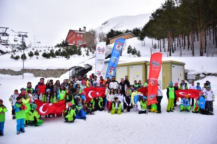 Madalya Müdavimleri