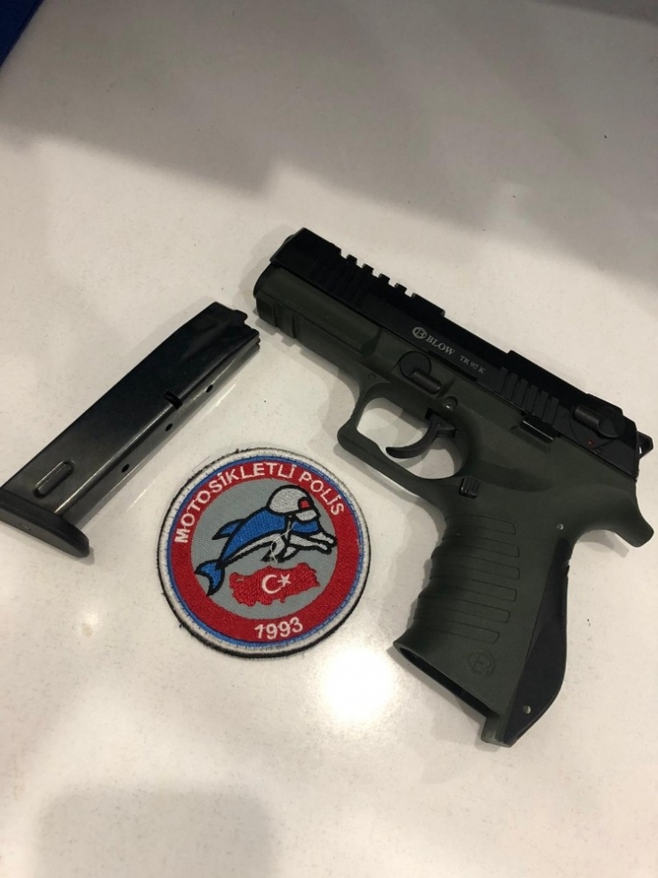 Afyonkarahisar Polisi Aralıksız Uygulamalarıyla Huzur Ve Güven Vermeye Devam Ediyor