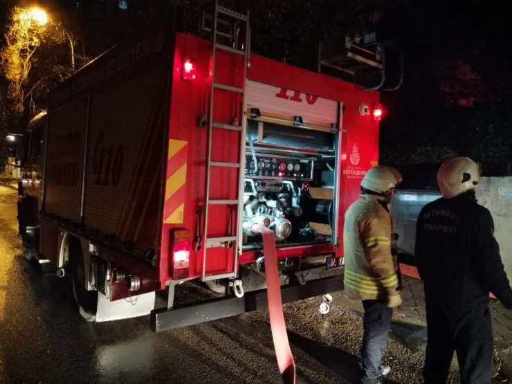 Erenköy’de 8 Katlı Apartmanda Korkutan Yangın