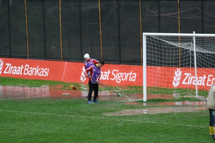 Ziraat Türkiye Kupası: Hekimoğlu Trabzon Fk: 0 - Medipol Başakşehir: 1 (İlk Yarı)