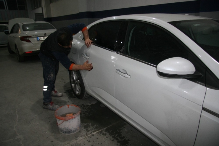 İşsizler İşsizlikten, Onlar Eleman Bulamamaktan Şikayetçi