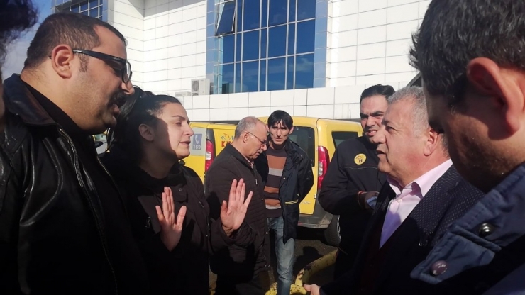 Posta Dağıtım Merkezi Çalışanları Eylemde