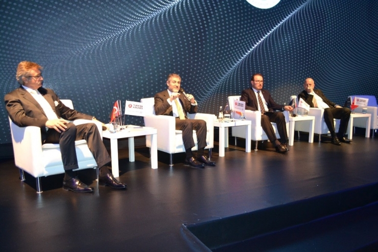 İstanbul Ekonomi Zirvesi 1 Milyar Dolar İş Hacmi Hedefiyle Başladı